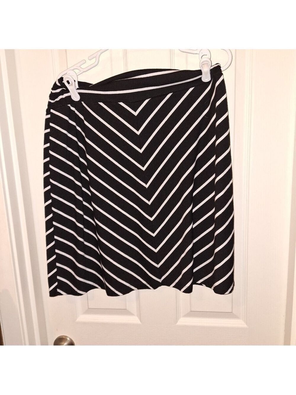 Faded Glory Black White Chevron Mini Skirt Large